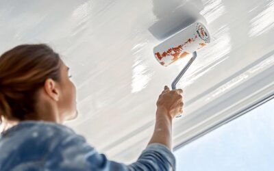 Comment peindre un plafond sans traces ? Guide complet en 5 étapes